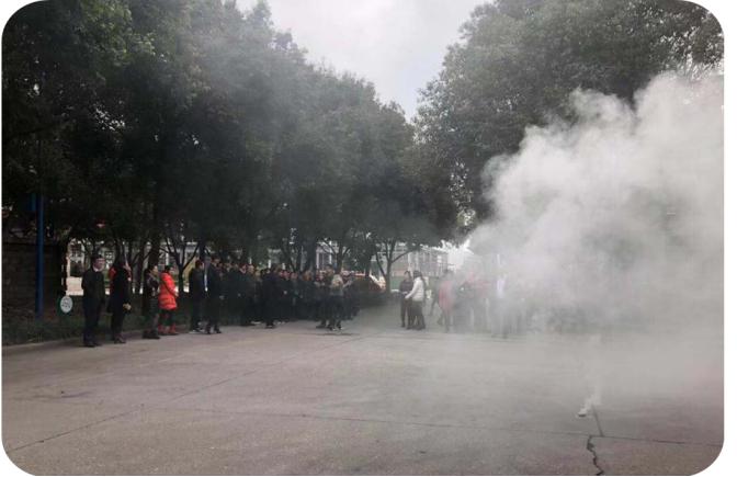 乐动平台急救安全知识培训暨应急疏散和消防灭火演练活动报道(图8)